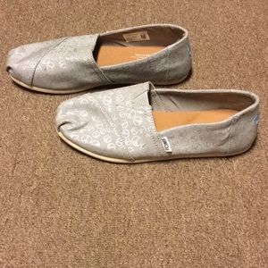 TOMS gray peace sign loafers
